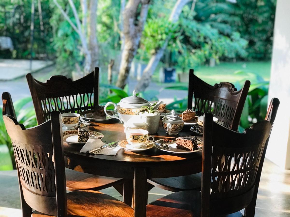 Ceylon Kingsmen Garden Hotel - Katunayake Negombo Exteriér fotografie