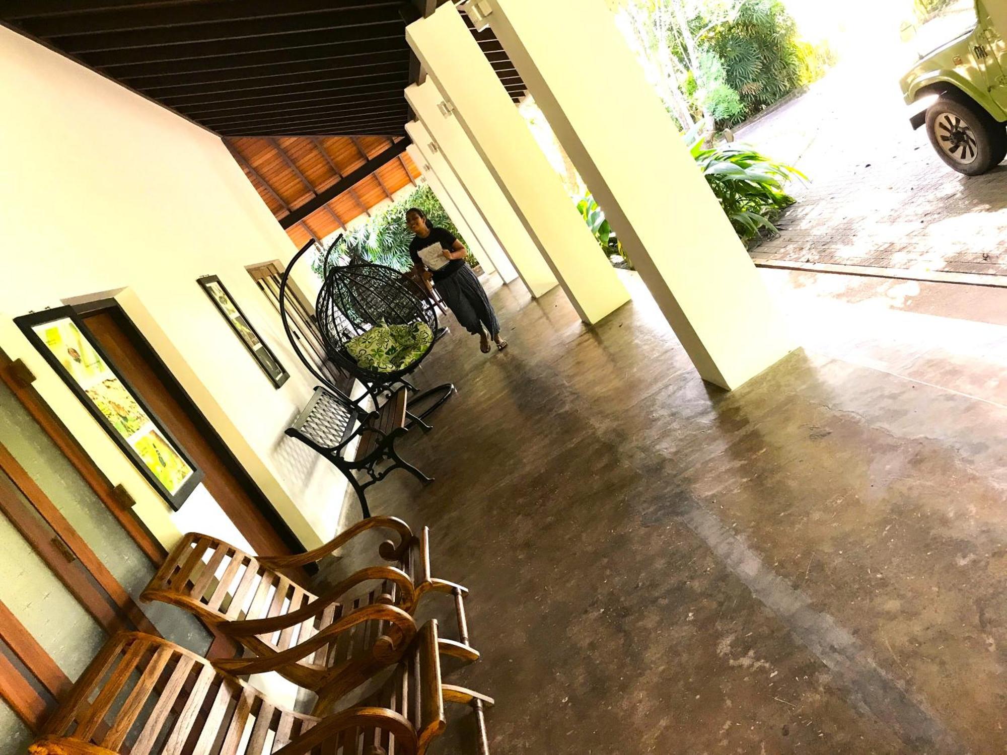 Ceylon Kingsmen Garden Hotel - Katunayake Negombo Exteriér fotografie