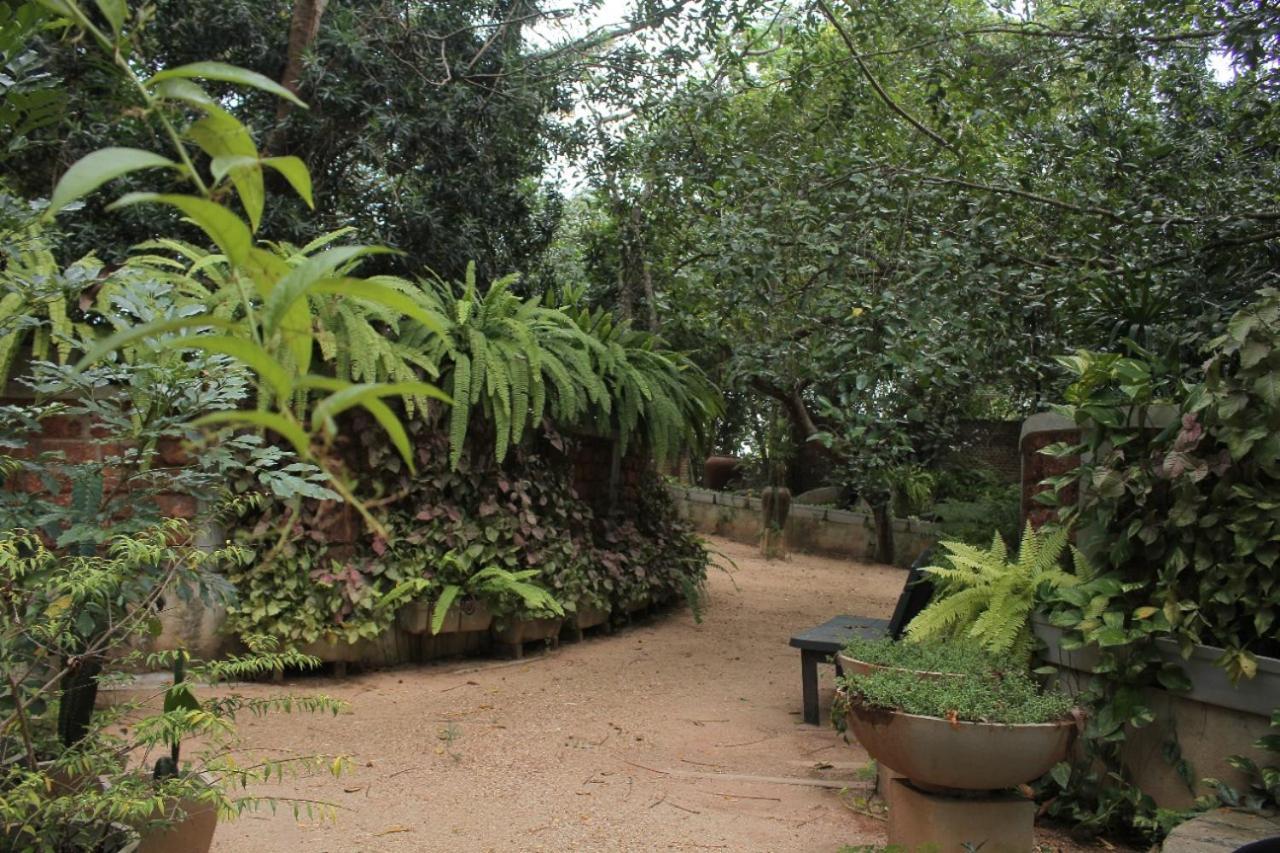 Ceylon Kingsmen Garden Hotel - Katunayake Negombo Exteriér fotografie